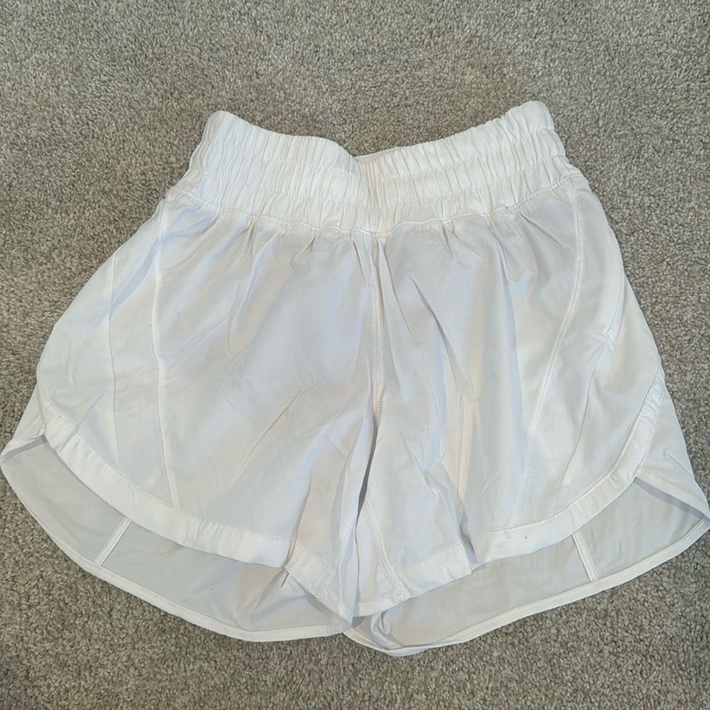 Lululemon Hotty Hot HR shorts